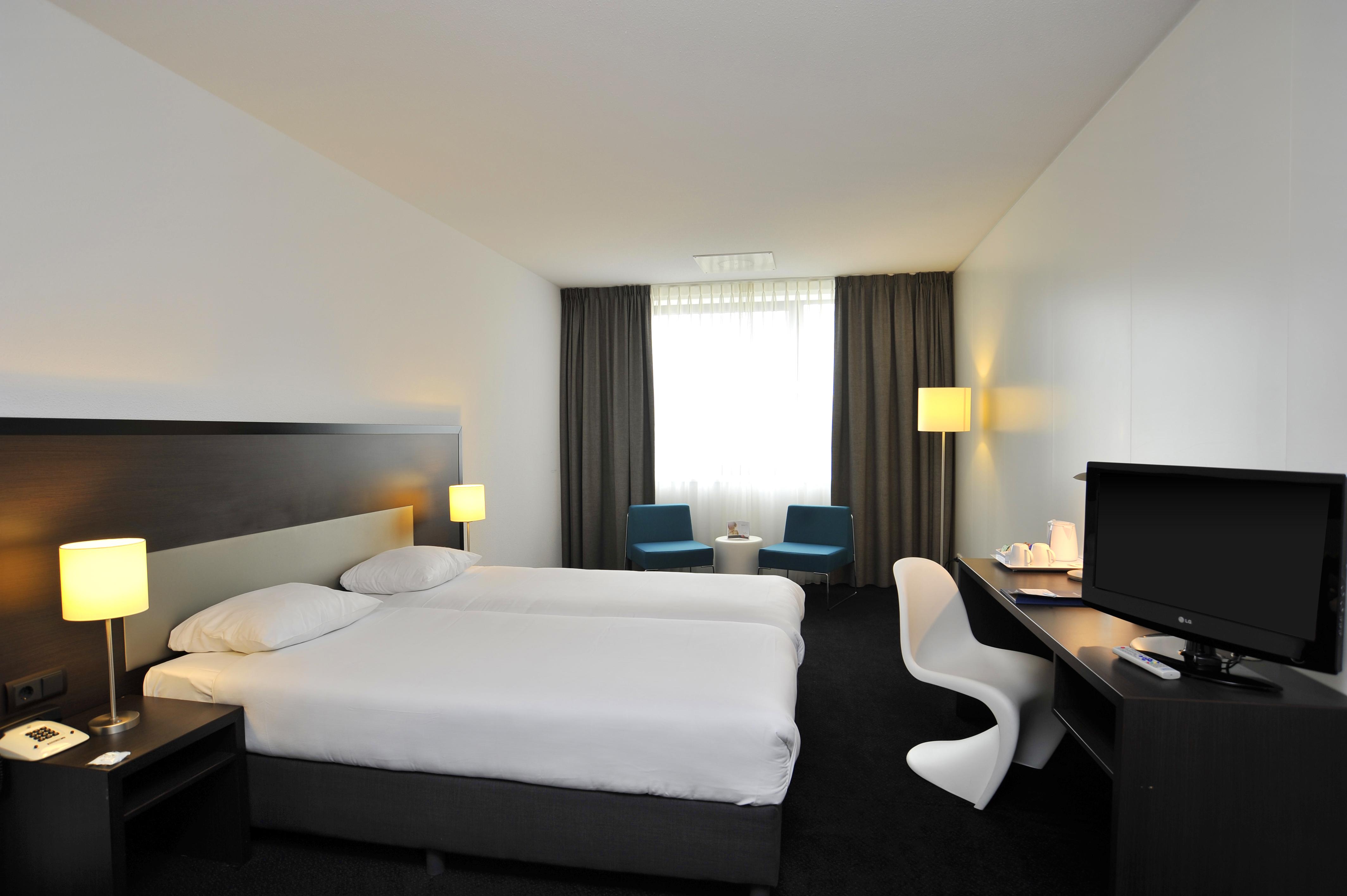 Fletcher Hotel-Restaurant Parkstad- Zuid Limburg Керкраде Екстер'єр фото