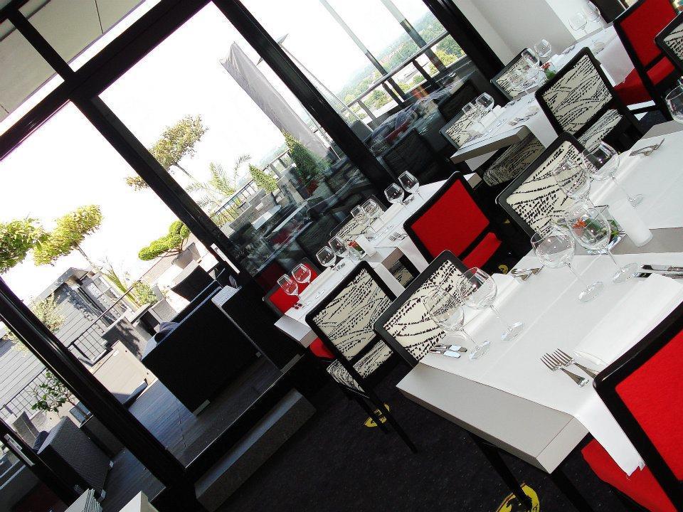 Fletcher Hotel-Restaurant Parkstad- Zuid Limburg Керкраде Ресторан фото